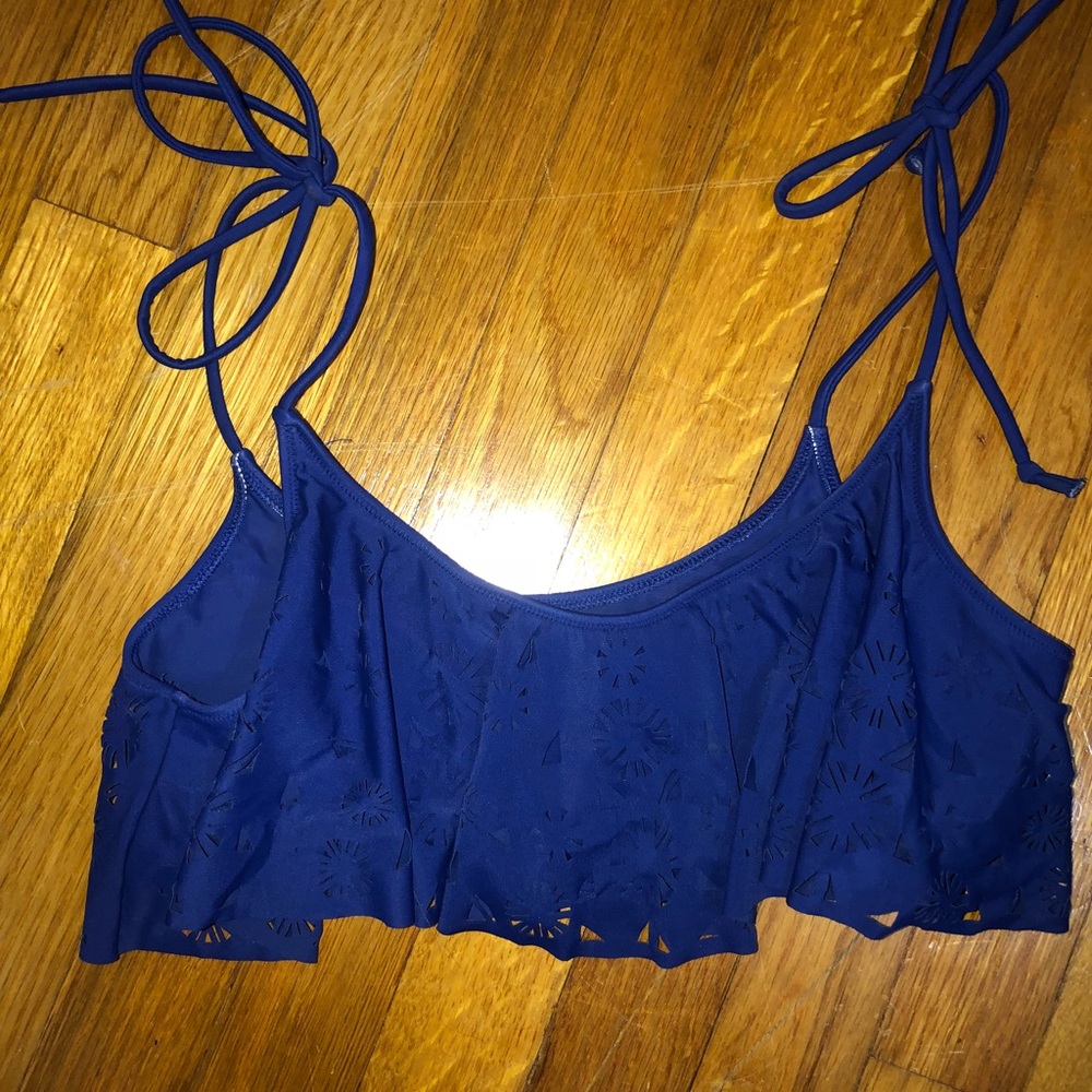 Victoria’s Secret bikini top
